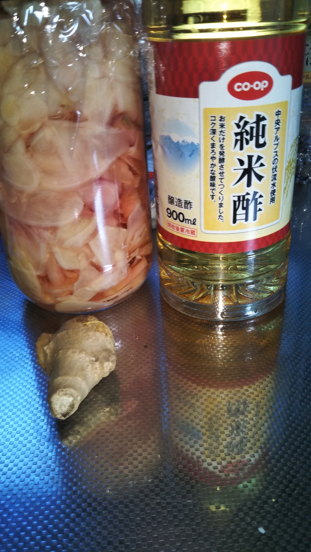 ペットボトル容器になって軽くなりました