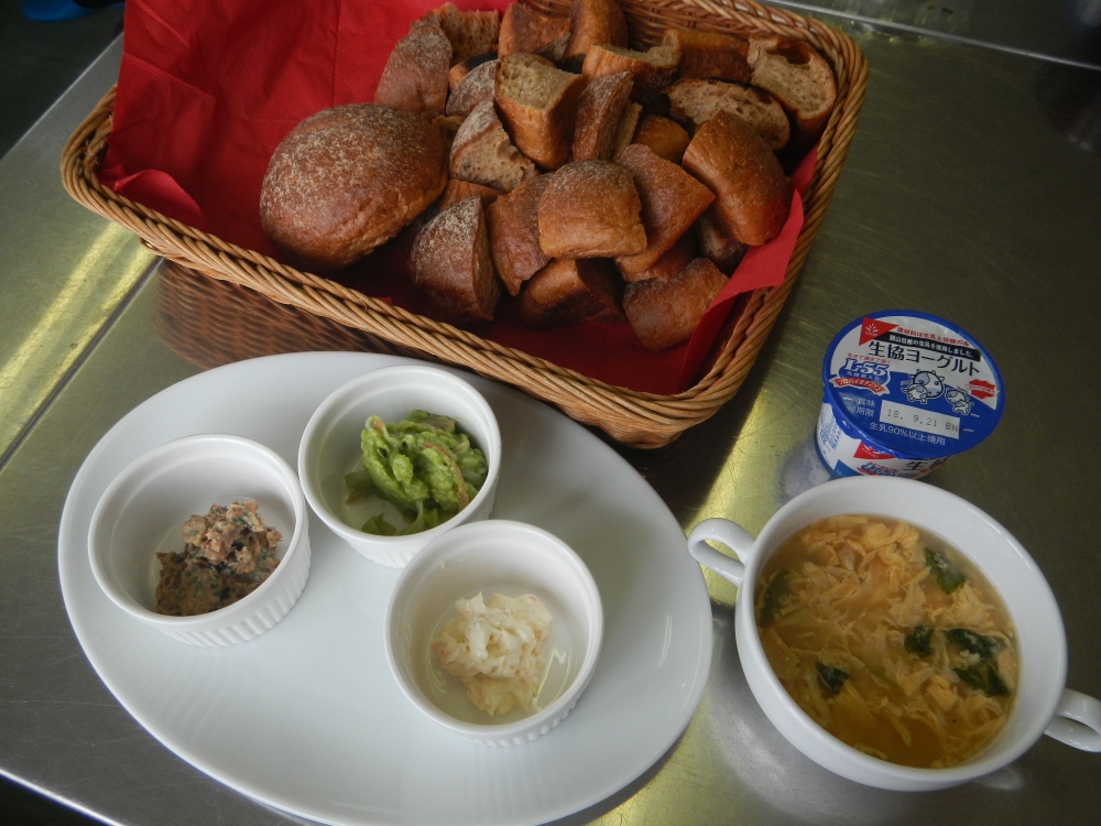 タカキベーカリー商品セミナー パンの美味しい食べ方おしえます
【井笠エリア笠岡東コープ委員会】
