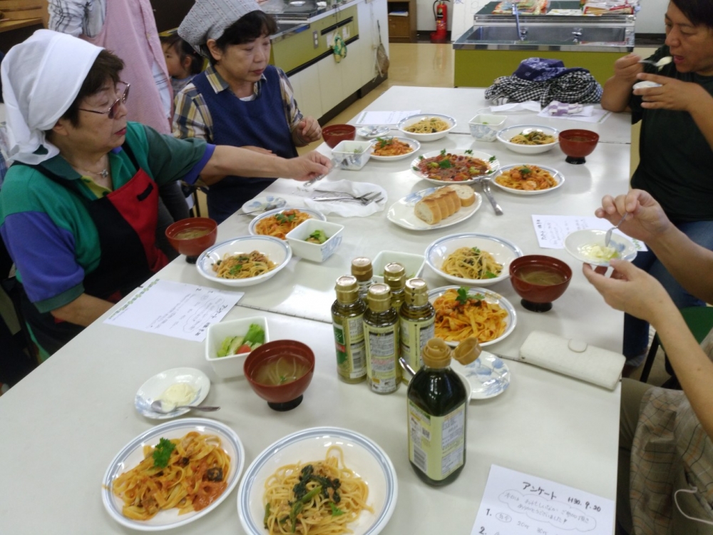 オリーブオイルでおいしいランチ
【美作エリア作東コープ委員会】