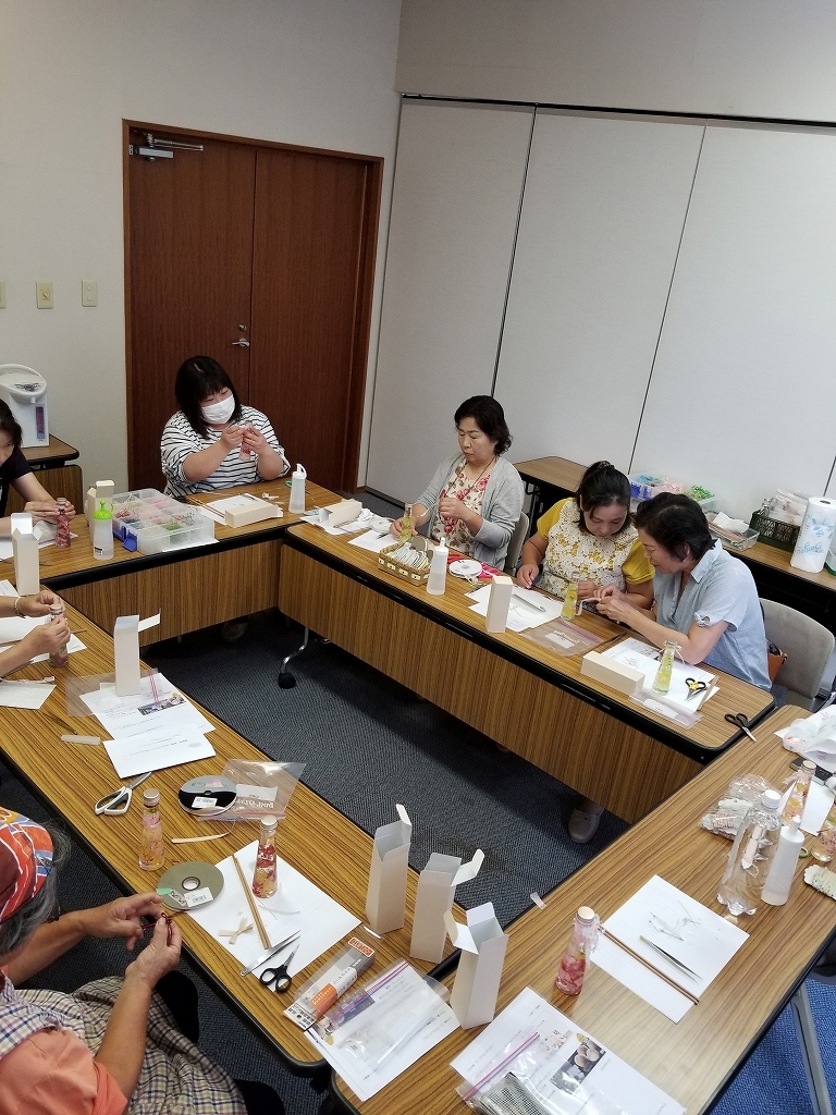 癒しの手作り雑貨ハーバリウム
【美作エリア久米南コープ委員会】