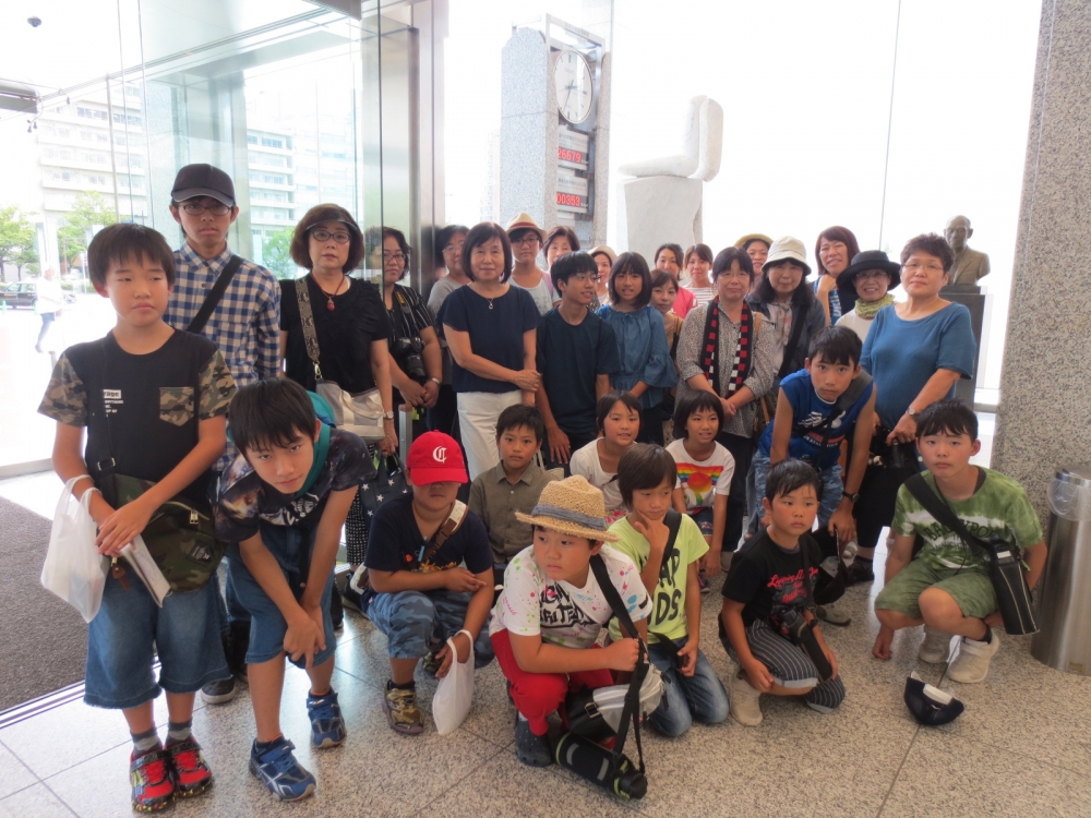 夏休みバス企画 平和inヒロシマ2018 ~みてかんじてかんがえて 夏休みの自由研究にいいかも~
【岡山西エリアピースフルバス実行委員会】