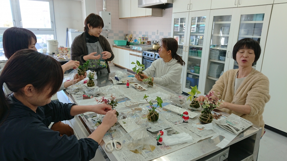 今話題の苔玉をつくってみませんか
【岡山東エリア西大寺コープ委員会】