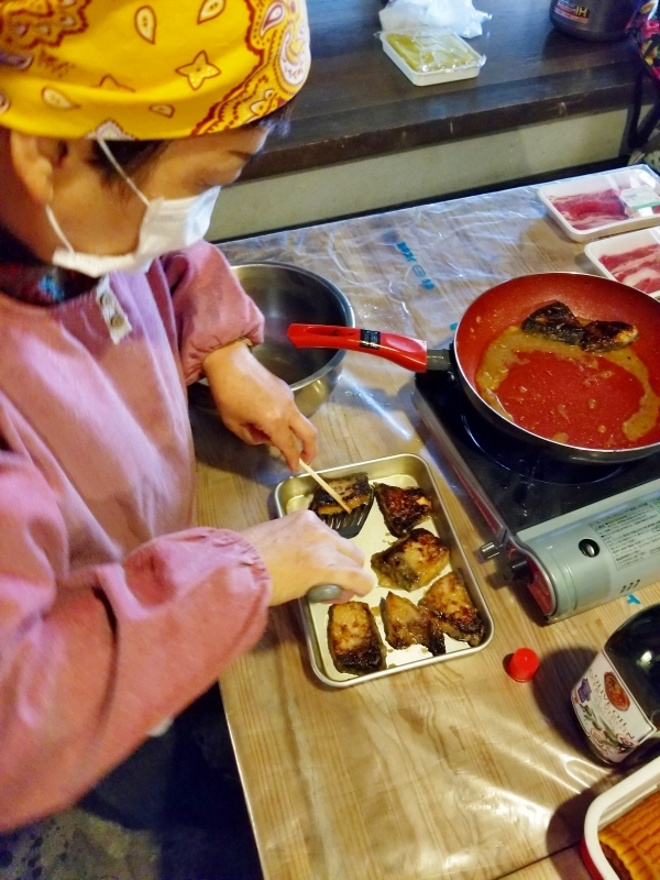 年末商品おすすめ活動試食会
【美作エリア久米南コープ委員会】