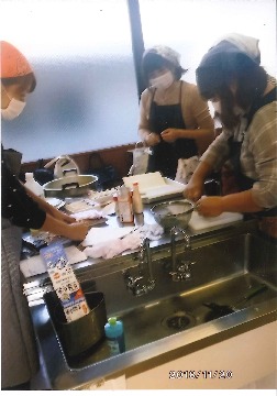 迎春商品を使って大人のお子様ランチ♪♪
【岡山東エリア香登・西鶴山コープ委員会】