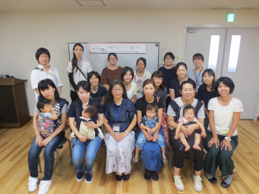 子育てカフェ  ～知ってる?!電子メディアが子どもの成長に与える影響～
【岡山東エリアわくわく委員会】