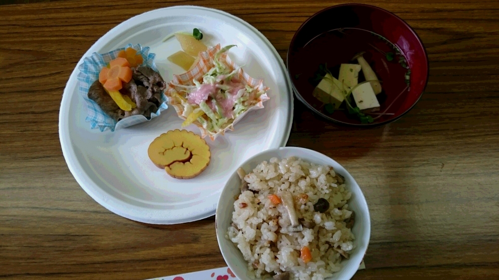 LPA葬祭学習会とおすすめ年末商品試食
【美作エリア佐良山・南小コープ委員会】
