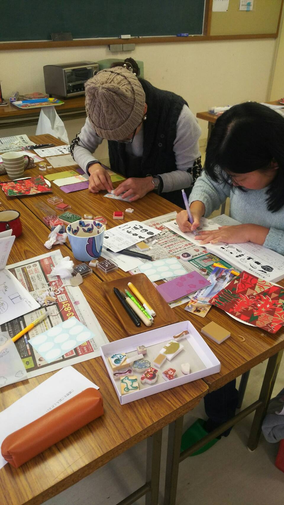 年賀状や手紙に押して、消しゴムはんこ作り
【岡山西エリア平津コープ委員会】