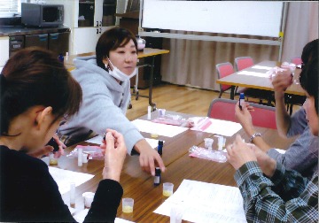 リップクリームとバスソルトを作って　コープ商品で時短・簡単ワンプレートを食べよう
【岡山東エリア幡多南コープ委員会】