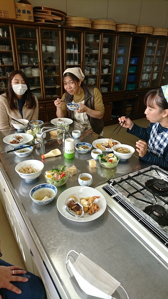 年末おすすめ商品試食会
【美作エリア奈義コープ委員会】