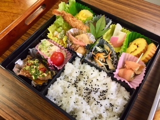 年末迎春おすすめ商品&Cコレ商品　こだわりの松花堂弁当
【倉敷エリア大高東コープ委員会】