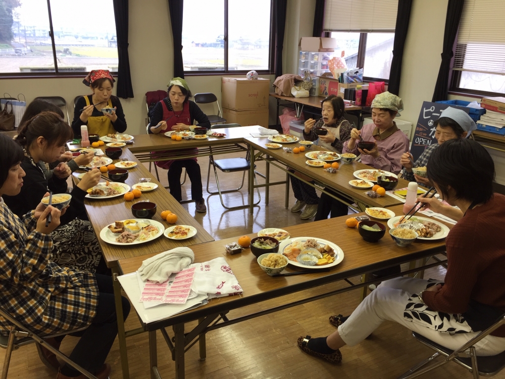 年末おすすめ商品試食会
【美作エリア向陽・院庄コープ委員会】