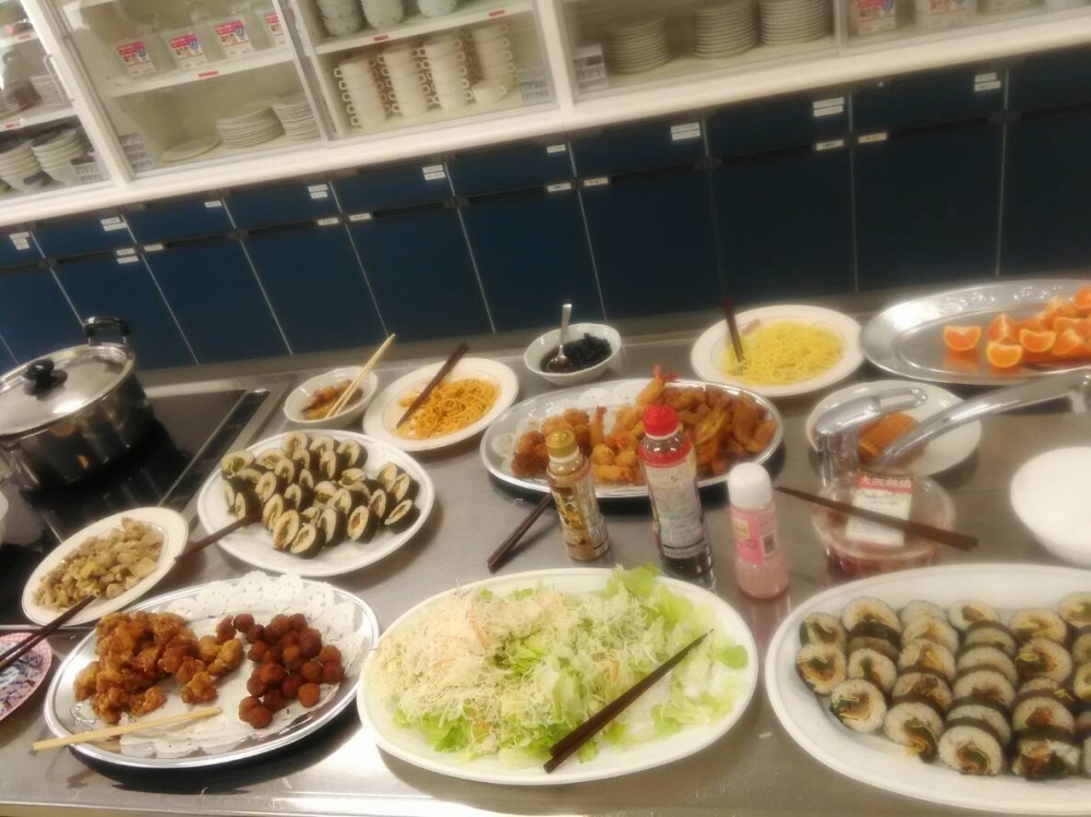 おいしさ実感　クリスマス&お正月ビュッフェ
【倉敷エリア上成コープ委員会】