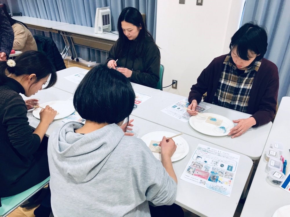 七宝焼きをやってみよう!
【美作エリア美作コープ委員会】