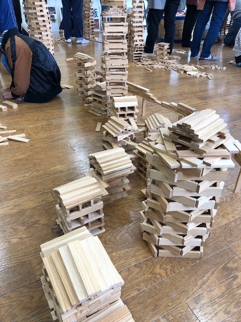 カプラで作ろう　カプラで遊ぼう
【岡山西エリア妹尾コープ委員会】