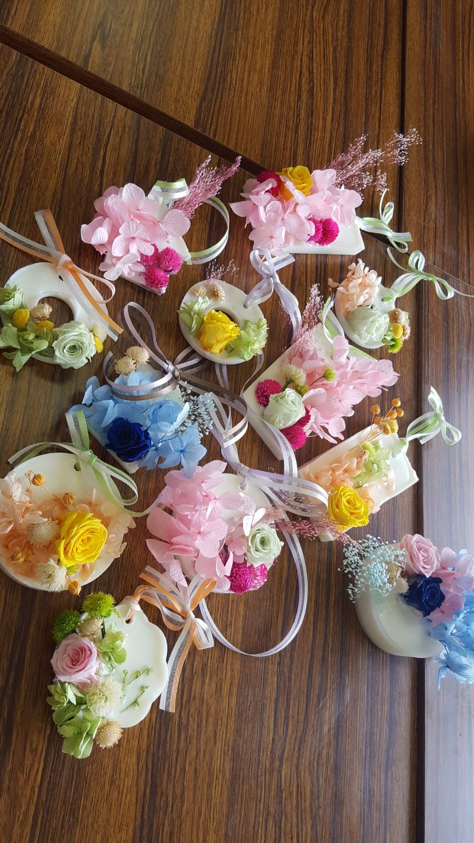 ～コサージュとソイワックスバーを一緒に作りませんか～
【岡山東エリア伊里コープ委員会】