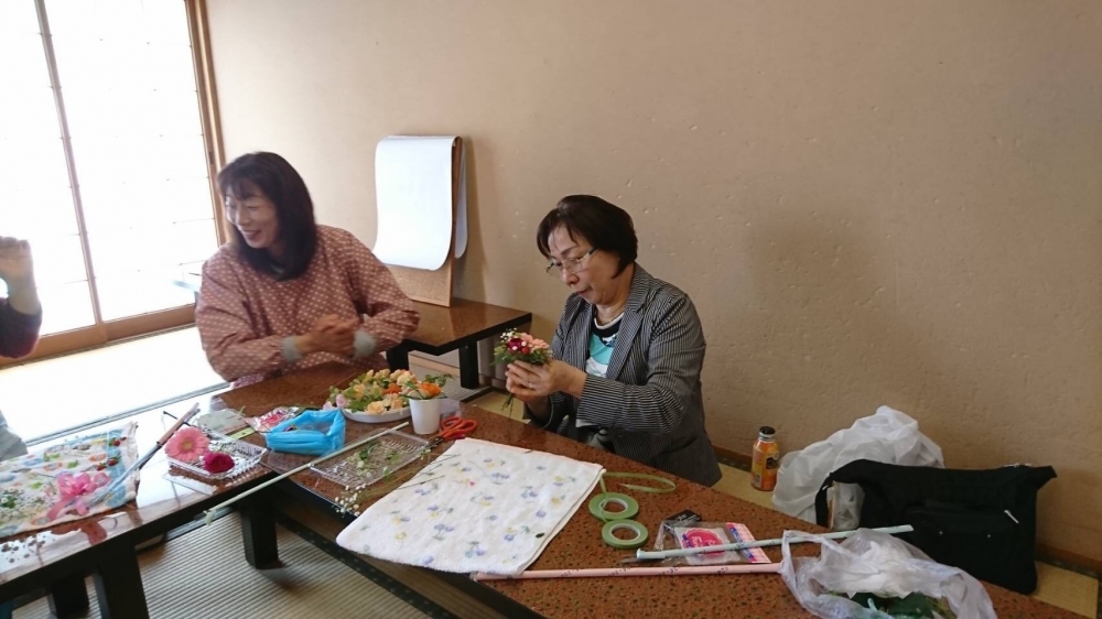 Flower Arrange Lesson  生花コサージュ
【岡山西エリア福浜コープ委員会】