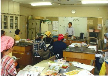 (株)ヨコオフーズ商品セミナー「赤鶏」について学ぼう!!
【岡山西エリア三門コープ委員会】