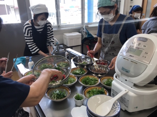 食べよう!!おかやま牛で作るカレー牛丼
【備北エリア昭和コープ委員会】