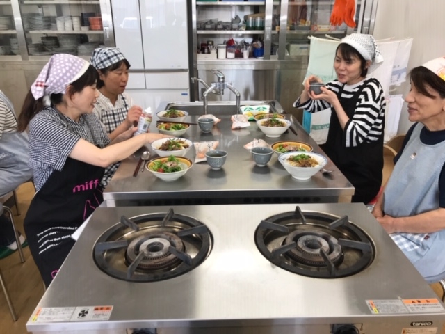 食べよう!!おかやま牛で作るカレー牛丼
【備北エリア昭和コープ委員会】