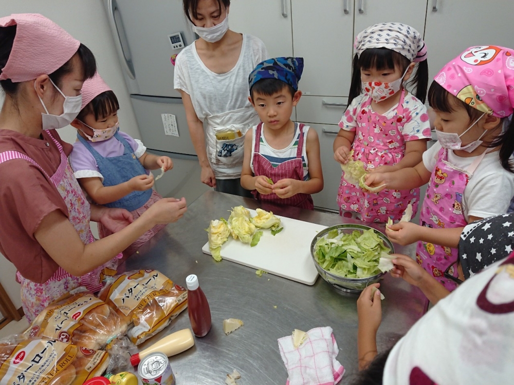 親子で生協牛乳を使ったこだわりメニューを作ろう！
【岡山東エリア操南コープ委員会】