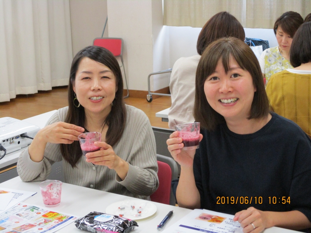 わかさ生活さんによる 『北欧産ビルベリー』スムージーの試飲&目の健康商品の学習会
【備北エリア総社中央コープ委員会】