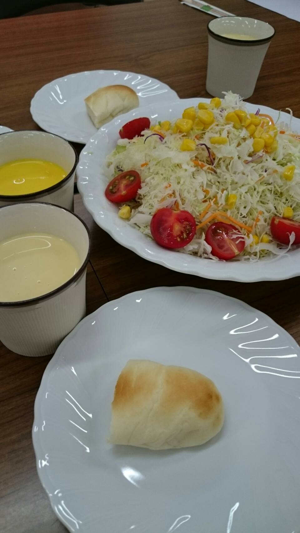 焼きたてパンをお手軽に!　～co-opブラウンサーブロールって知ってますか?～
【美作エリア北小コープ委員会】
