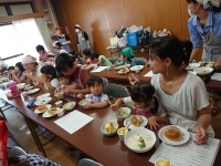 親子で生協牛乳を使ったこだわりメニューを作ろう!
【岡山東エリア操南コープ委員会】