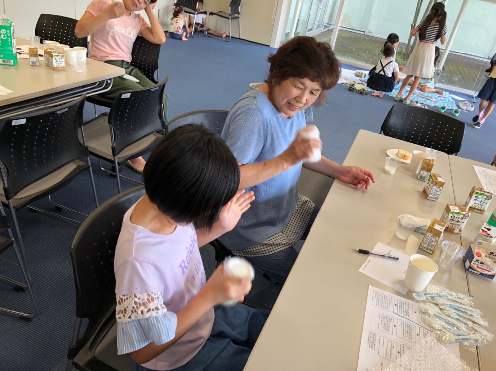 やってみよう!!手作りバター
【井笠エリア寄島コープ委員会】