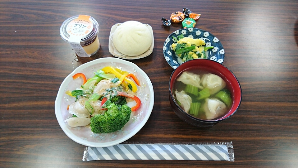 商品セミナー メイショク~具たっぷり豚まん・ピザまん・その他いろいろ~
【岡山西エリア建部南コープ委員会】