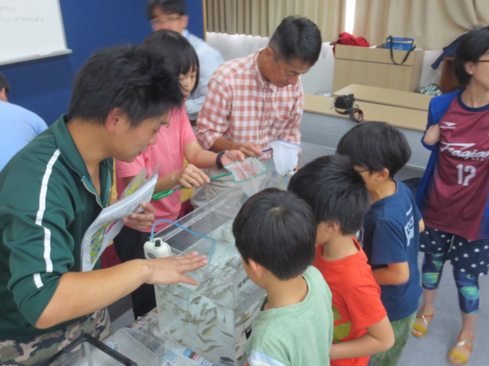 ~赤磐環境体験バスエコ企画~水辺の生き物しらべるんじゃー!!
【岡山東エリア未来・つながるPJ】