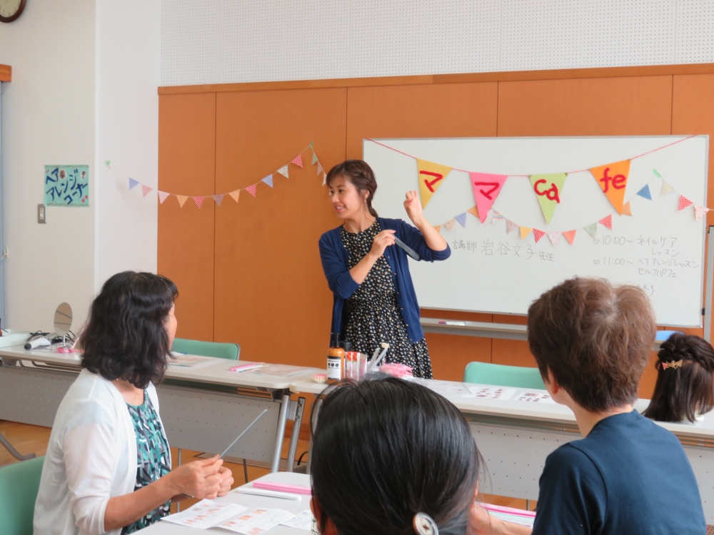 みまさかママcafe、ネイルケア&セルフパフェ
【美作エリアみまさかママcafe実行委員会】
