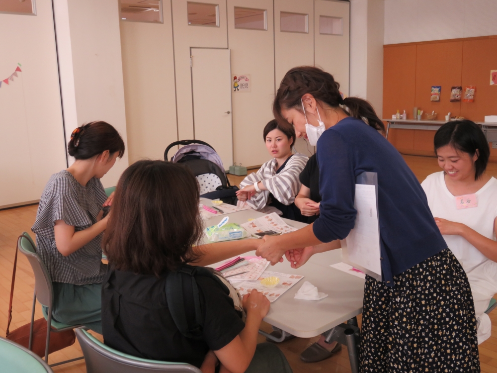 みまさかママcafe、ネイルケア&セルフパフェ
【美作エリアみまさかママcafe実行委員会】
