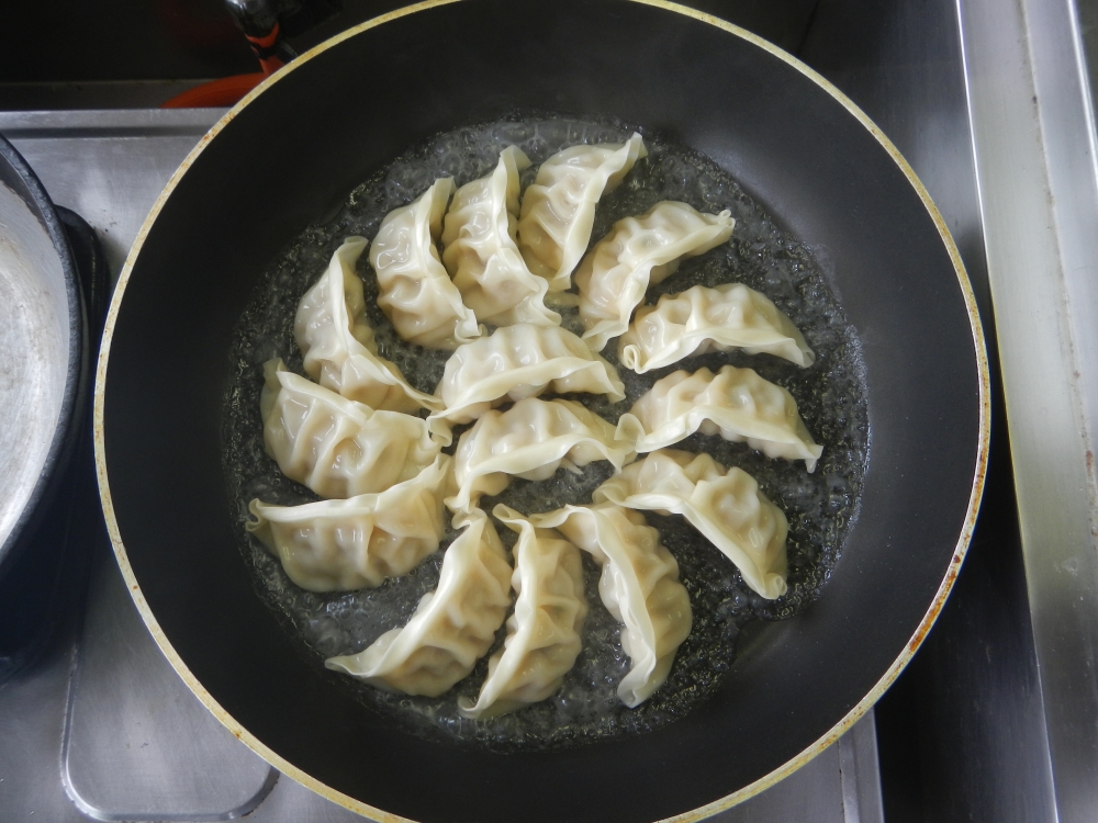 イートアンド(株)プロが教える!大阪王将餃子の焼き方
【井笠エリア笠岡東コープ委員会】