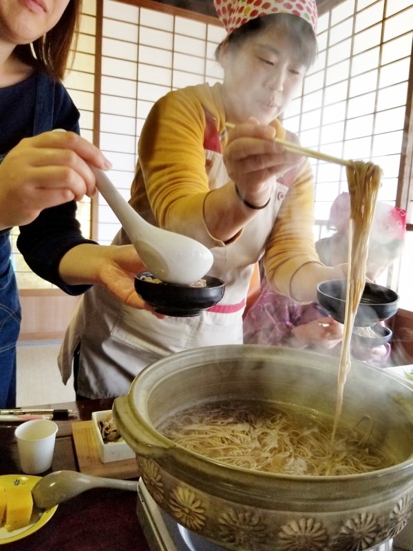 年末おすすめ商品試食会
【美作エリア久米南コープ委員会】
