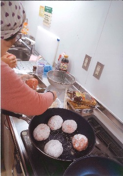 こめたまご試食会
【岡山東エリア桜が丘西コープ委員会】