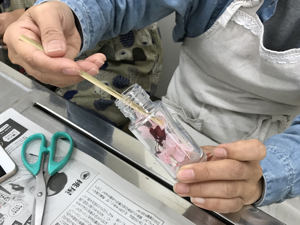 アロマワックスバー&ハーバリウムをみんなで楽しく作ってみませんか
【倉敷エリア琴浦西コープ委員会】