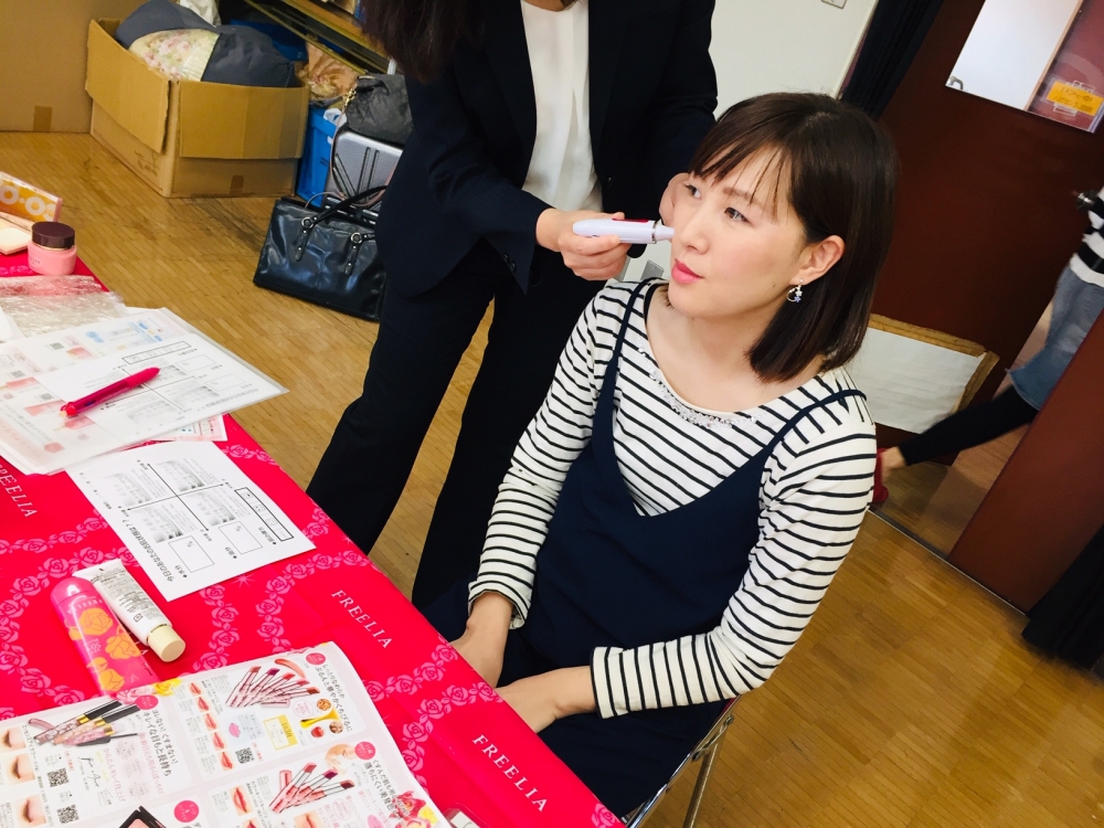 株式会社ナリス化粧品 商品セミナー ~お肌のチェックをしてみませんか?~
【美作エリア向陽・院庄コープ委員会】