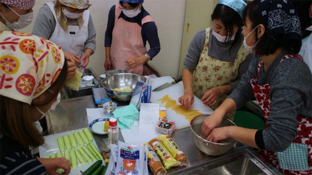 年末おすすめ商品試食会
【倉敷エリア老松南コープ委員会】