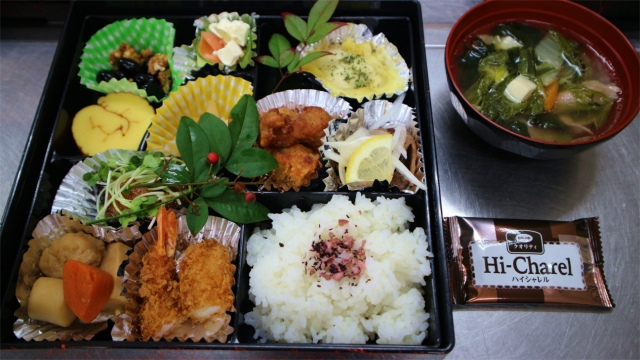 年末おすすめ商品試食会
【倉敷エリア老松南コープ委員会】