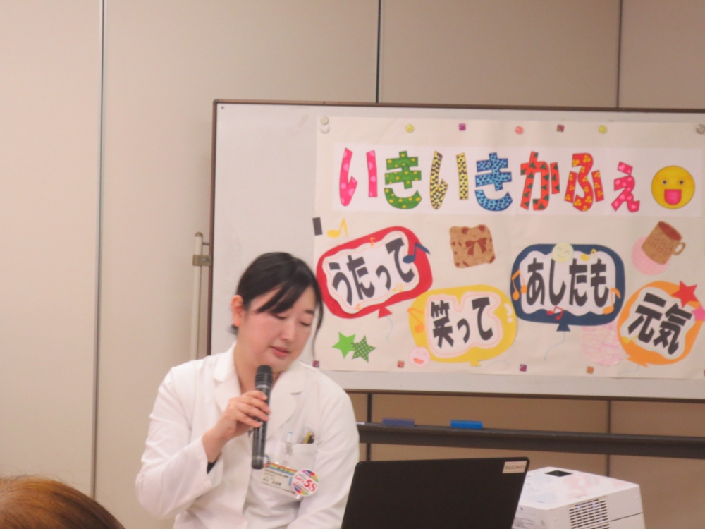 いきいきカフェ～うたって、笑って、あしたも元気～
【岡山東エリアいきいき委員会】
