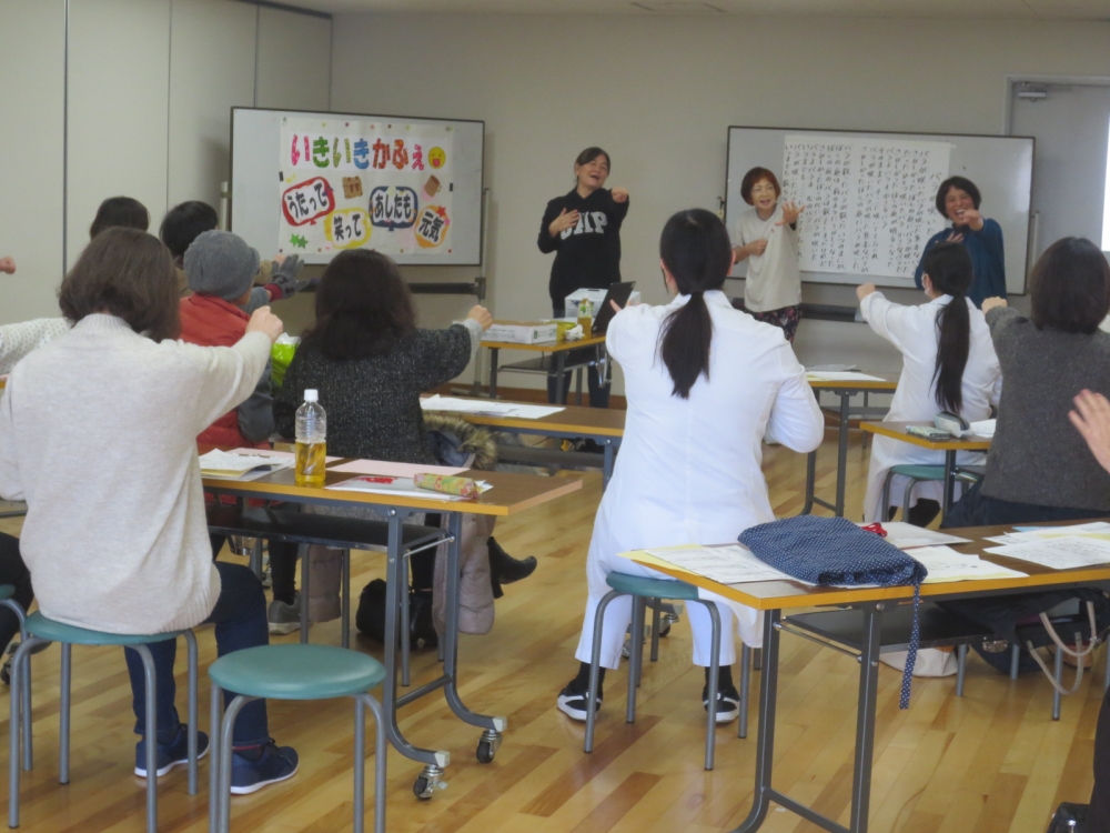 いきいきカフェ～うたって、笑って、あしたも元気～
【岡山東エリアいきいき委員会】