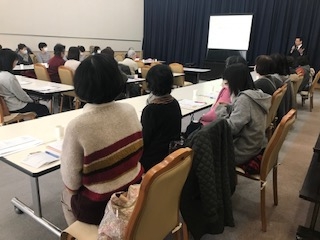 エンディングセミナー ～葬儀の前後で困らないために～
【備北エリアくらしを守る委員会】