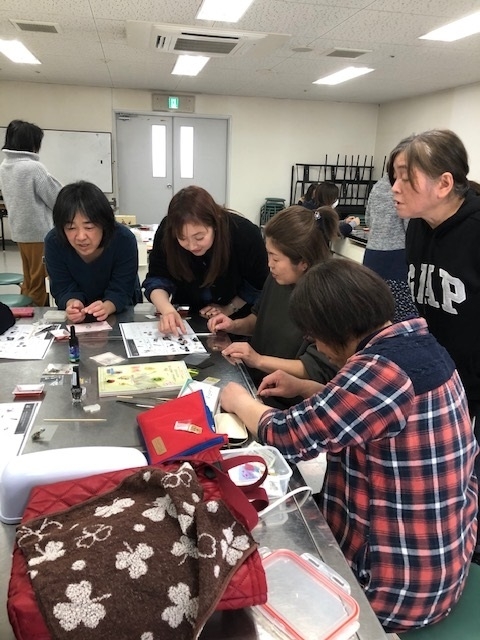 西大寺ブロック交流会　"レジンでコサージュ作り”
【岡山東エリア西大寺ブロック】