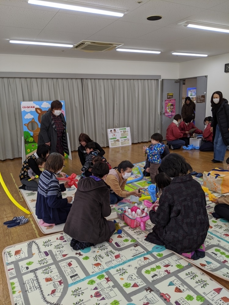 Tam Tam 特別企画 子どもと一緒に遊ぼう!!～バルーンアート『ふわふわ』さんがくるよ～
【岡山西エリア子育てサポート委員会】