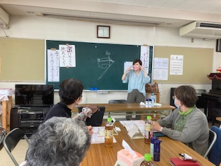 好感度が上がる眉メイク パーソナルカラー診断(貴女に合ったマスクの色は?)
【岡山西エリア牧石北コープ委員会】