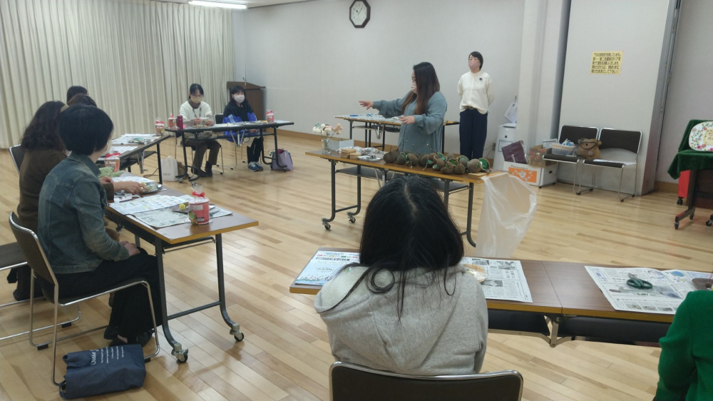 みんなでチャレンジ!ブッダナッツのアレンジメントを作ろう!
【倉敷エリア西阿知南コープ委員会】