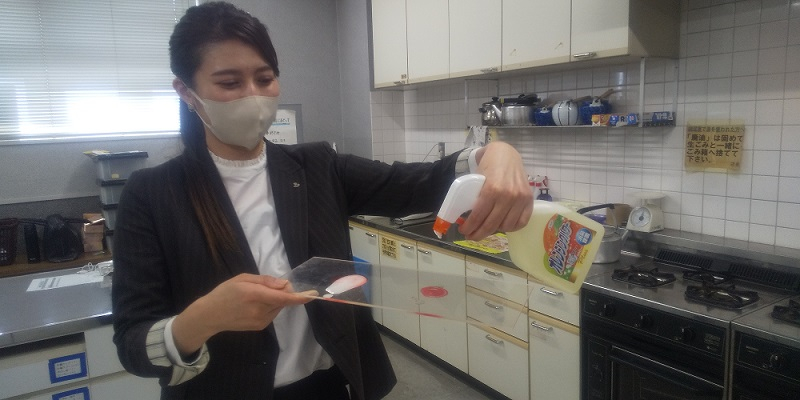 トップ産業株式会社　オレンジングパワーを使って早めのお掃除の仕方を学ぼう!!
【倉敷エリア水島コープ委員会】