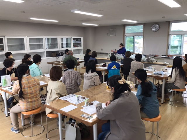 つくってみよう!わたしだけの苔玉～秋のひとときいやされませんか?～
【岡山東エリア地域応援PJ】