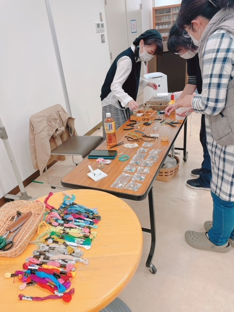 カフェはないけどママcafe　~マスクチャーム作り～
【美作エリアふくしとくらし】