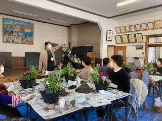 お正月の寄せ植え
【岡山西エリア牧石北コープ委員会】